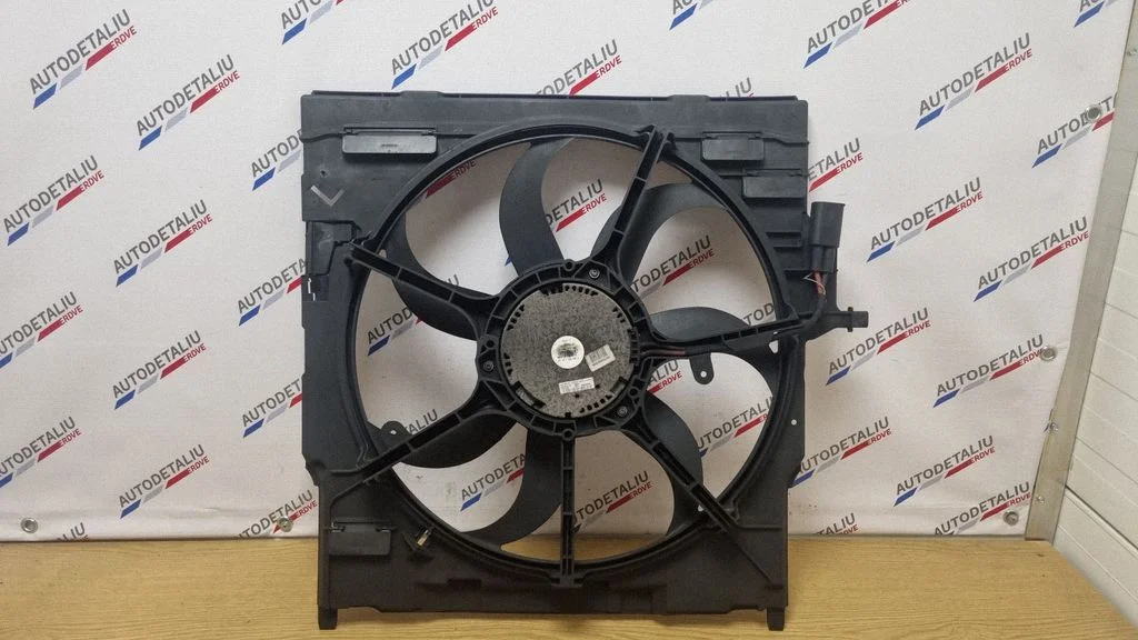 Elektriskais radiatora ventilators 7796572