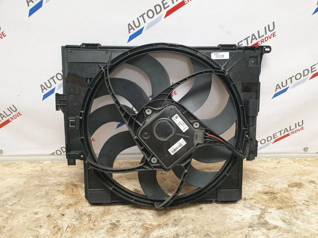 Elektriline radiaatori jahutusventilaator – BMW 3-seeria F30 F35 F31 (2012-2018)