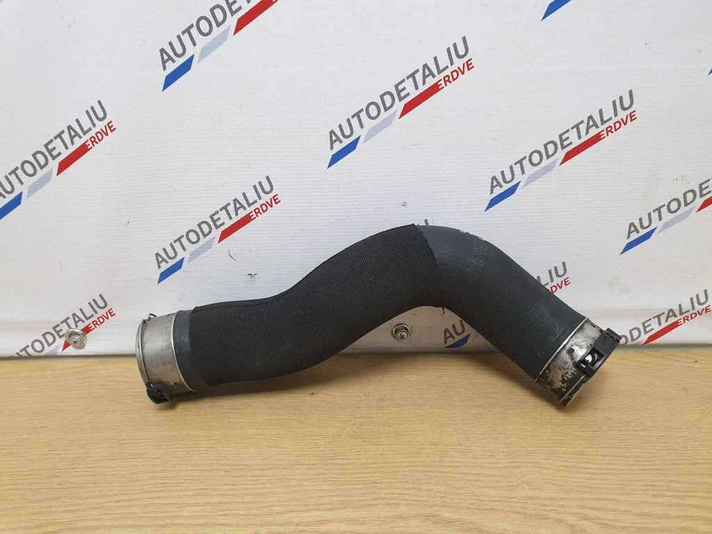 Vahejahuti voolik (-ud)/ toru (-d) – BMW 3-seeria F30 F35 F31 (2012-2018)