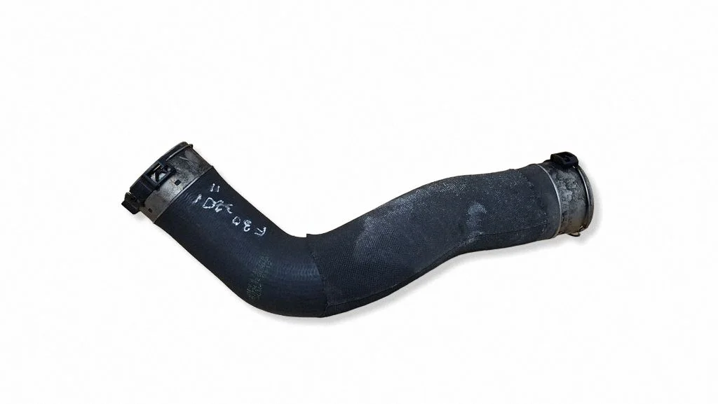 Vahejahuti voolik (-ud)/ toru (-d) – BMW 3-seeria F30 F35 F31 (2012-2018)