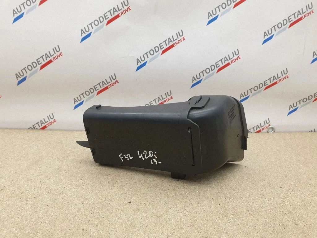 Air intake duct part – BMW 4 Series F32 F33 (2013-2020)
