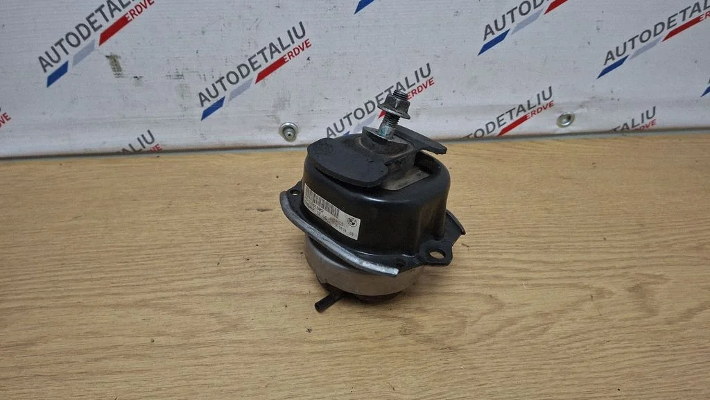 Engine mount bracket 6784416