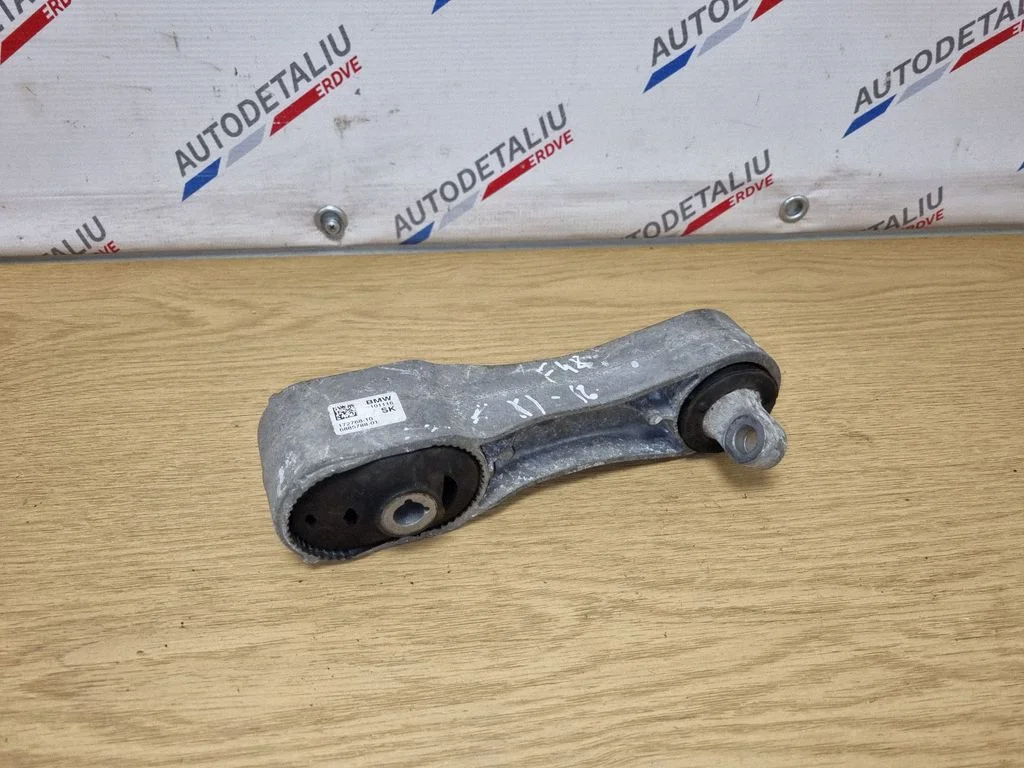 Dzinēja spilvens – BMW X1 F48 F49 (2015-2022)