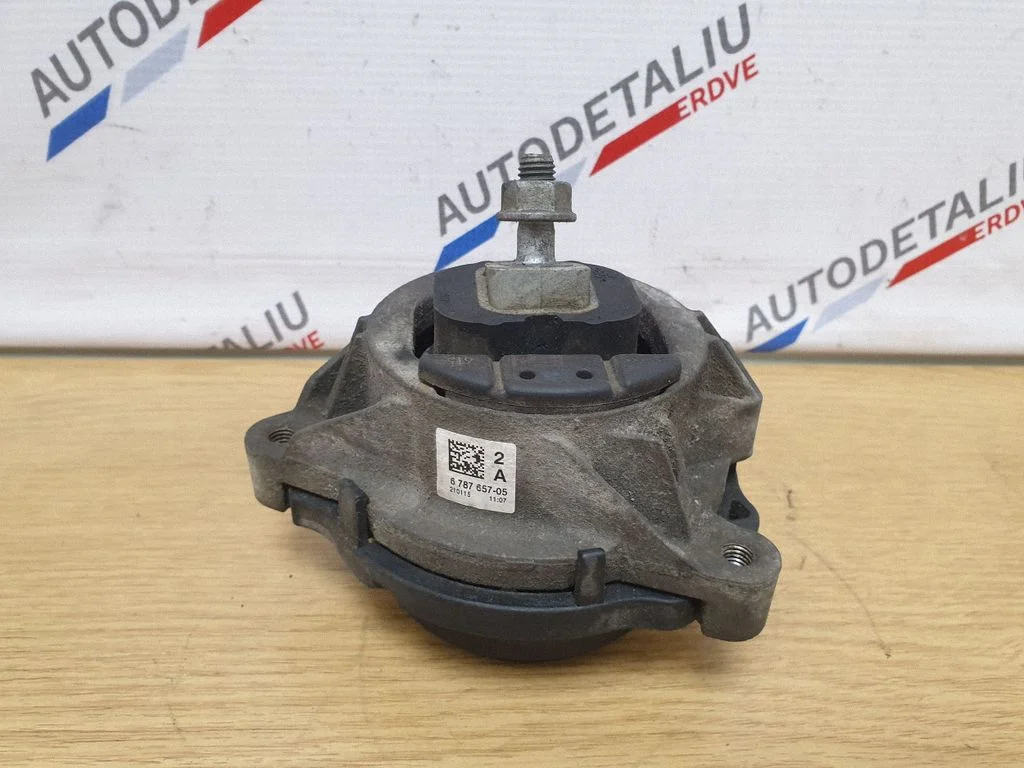 Engine mount bracket – BMW 1 Series F20 F21 (2011-2019)