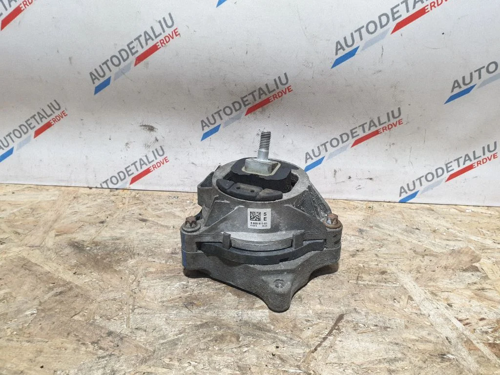 Engine mount bracket – BMW 2 Series F22 F23 (2013-2017)