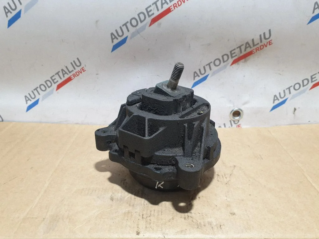 Dzinēja spilvens – BMW 1. sērija F20 F21 (2011-2019)
