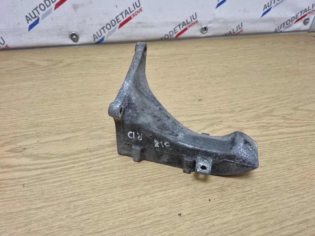Dzinēja stiprinājuma kronšteins 1137014