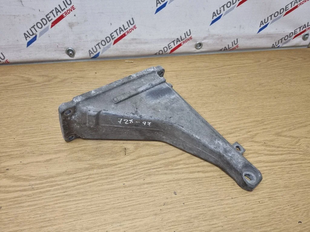 Engine mounting bracket – BMW 7 Series E38 (1993-2001)