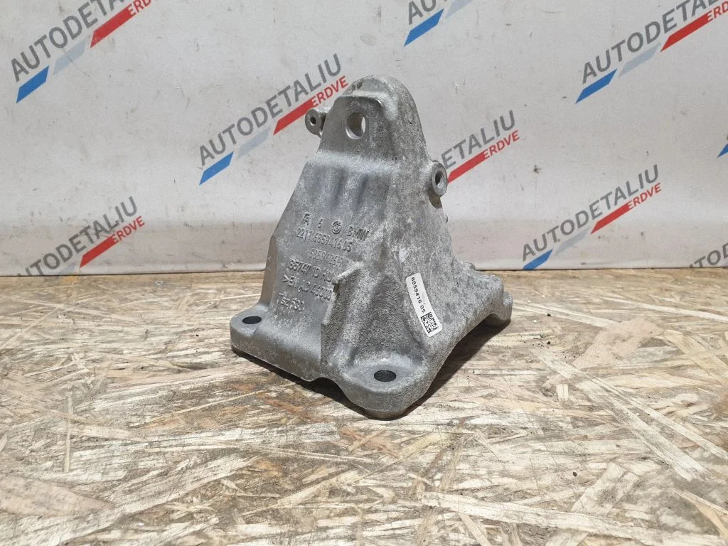 Dzinēja stiprinājuma kronšteins 6859416