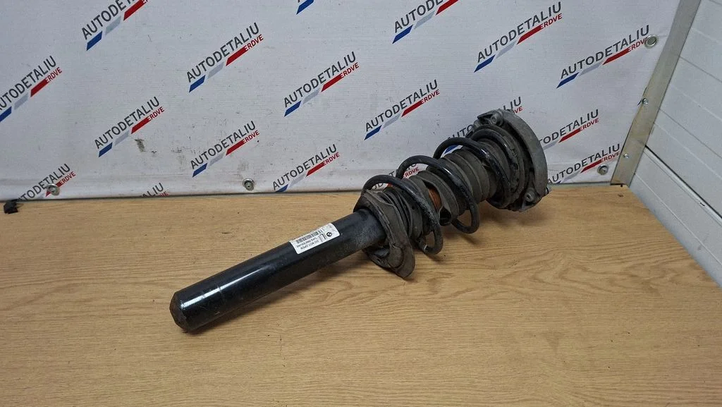 Priekšējais amortizators 6861691