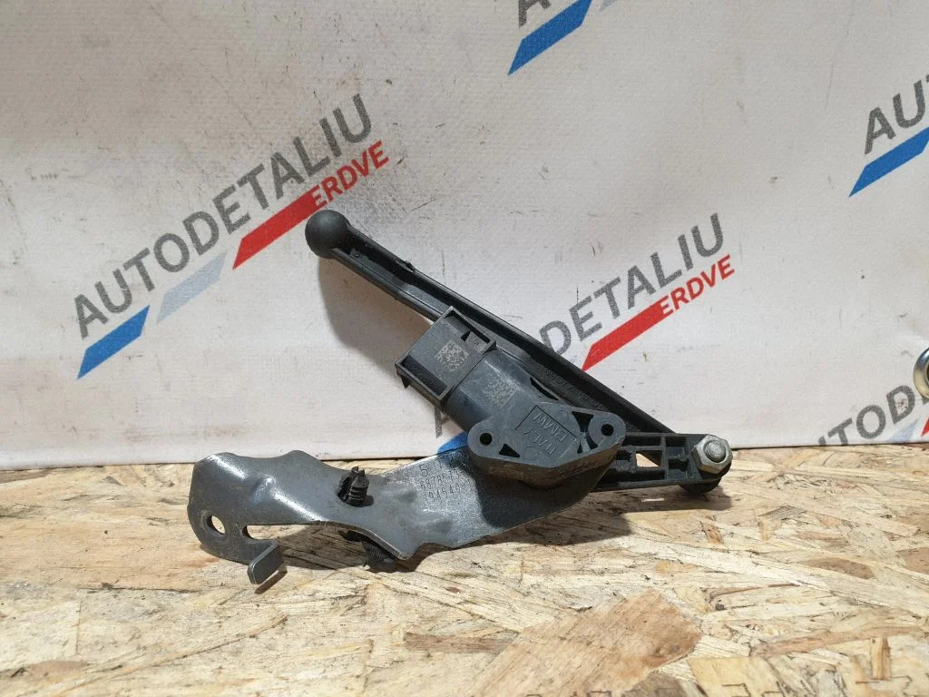 Augstuma devējs (priekšējo lukturu) 6895466