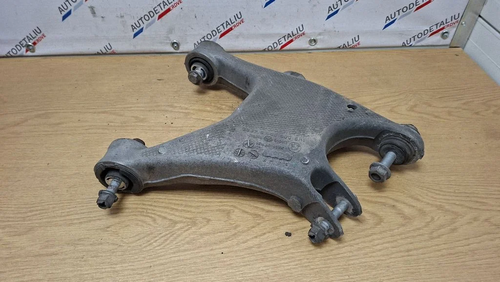 Tagumine ülemine õõtshoob – BMW 6-seeria F06 Gran coupe (2012-2018)