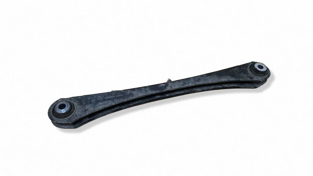 Tagumine õõtshoob – BMW X3 F25 (2010-2017)