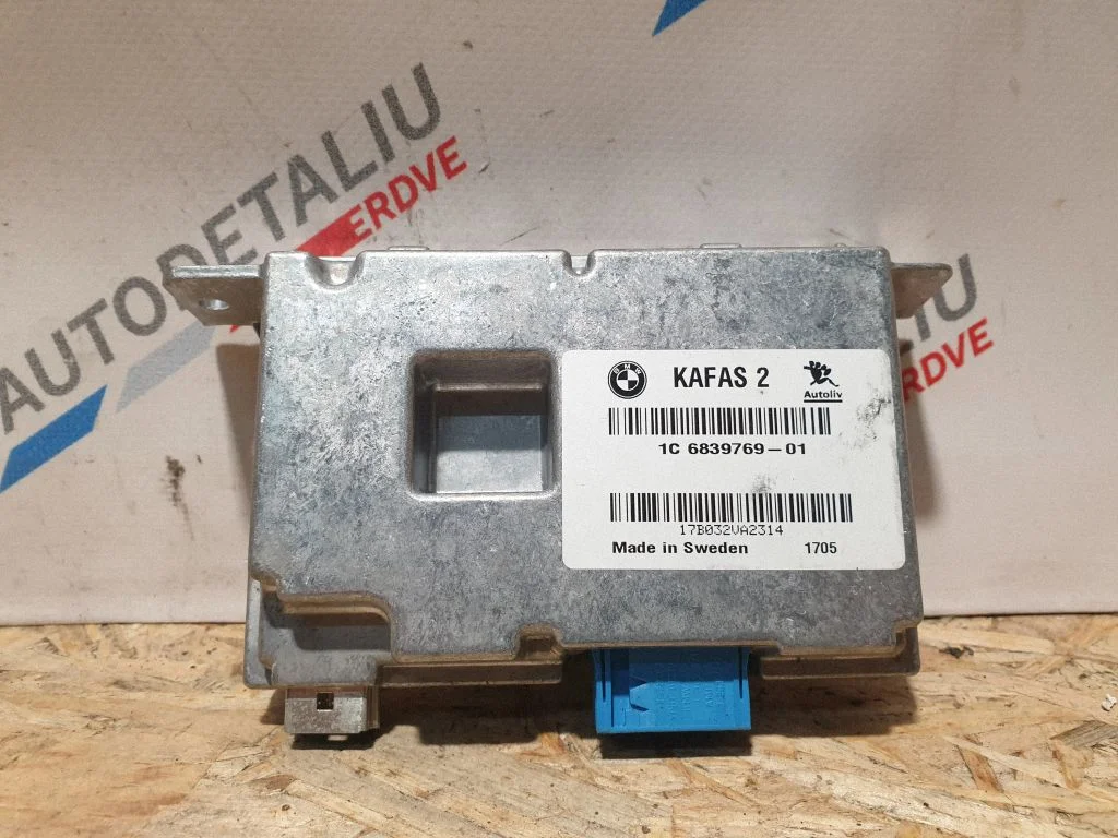Camera control unit module 6839769