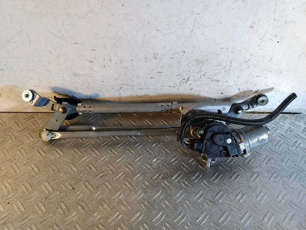 Front wiper linkage – Lexus NX (2014-2021)