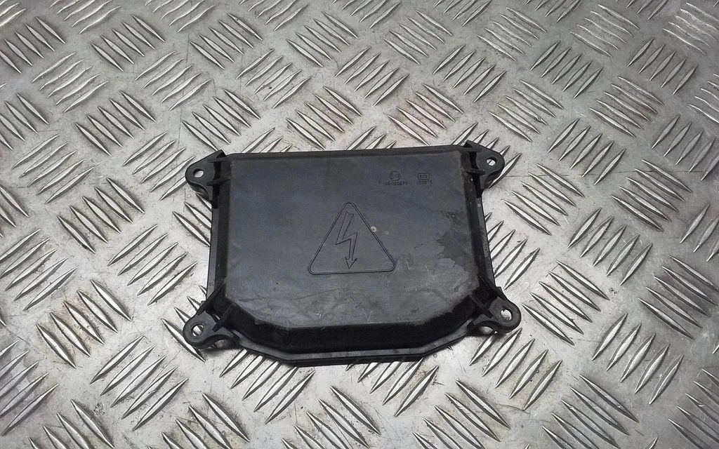 Headlight part 020675