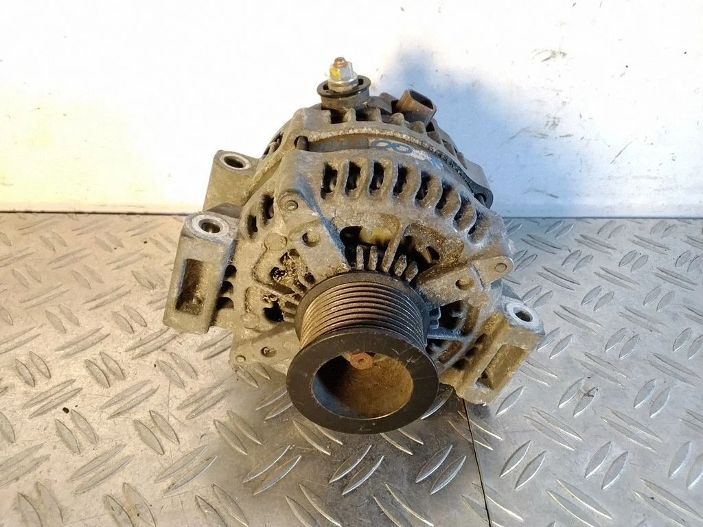 Generaator – Toyota Land Cruiser (J200) (2008-)