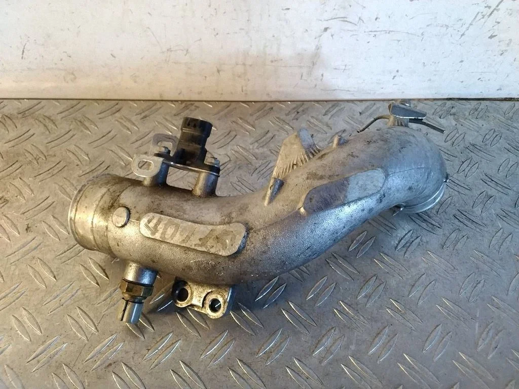 Intercooler hose/pipe – Toyota Land Cruiser (J150) (2009-)