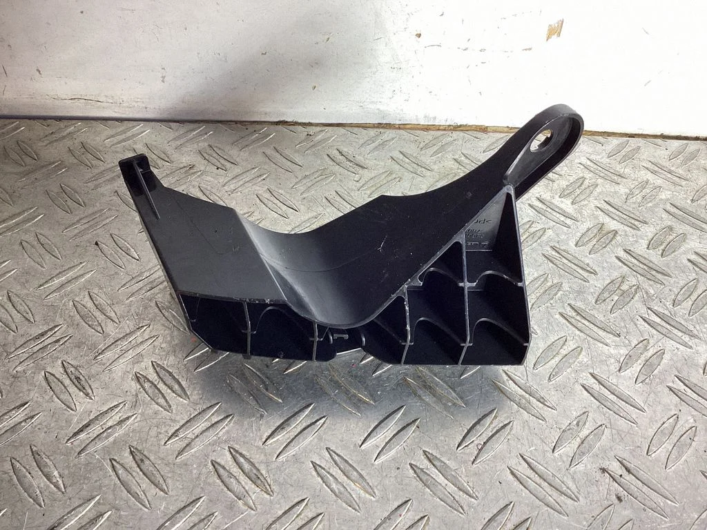 Rear bumper mounting bracket 5256278020