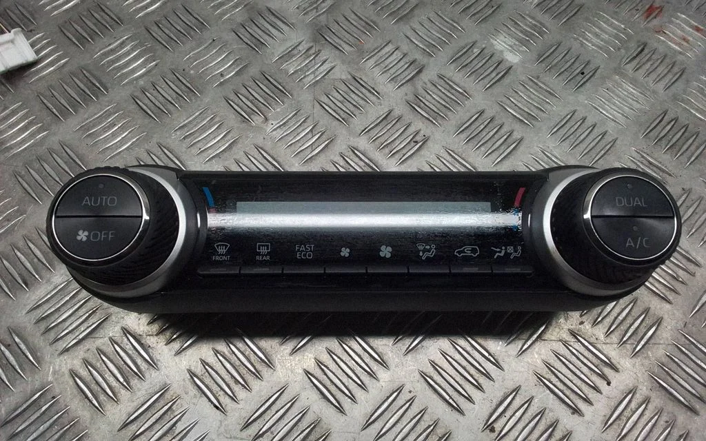 Climate control unit 5590042580