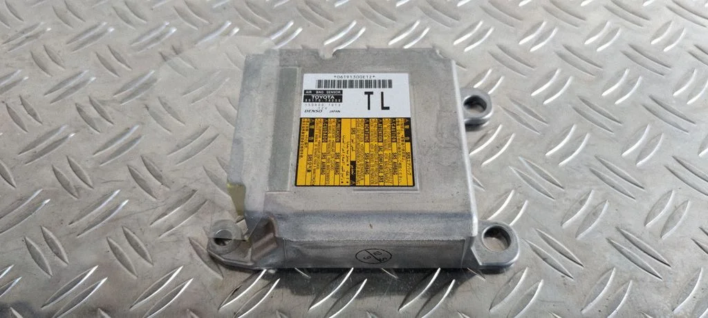 Airbag control unit/module – Lexus NX (2014-2021)