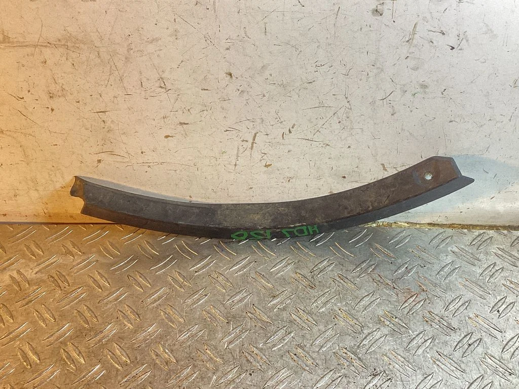 Rear arch trim – Toyota Land Cruiser (J150) (2009-)