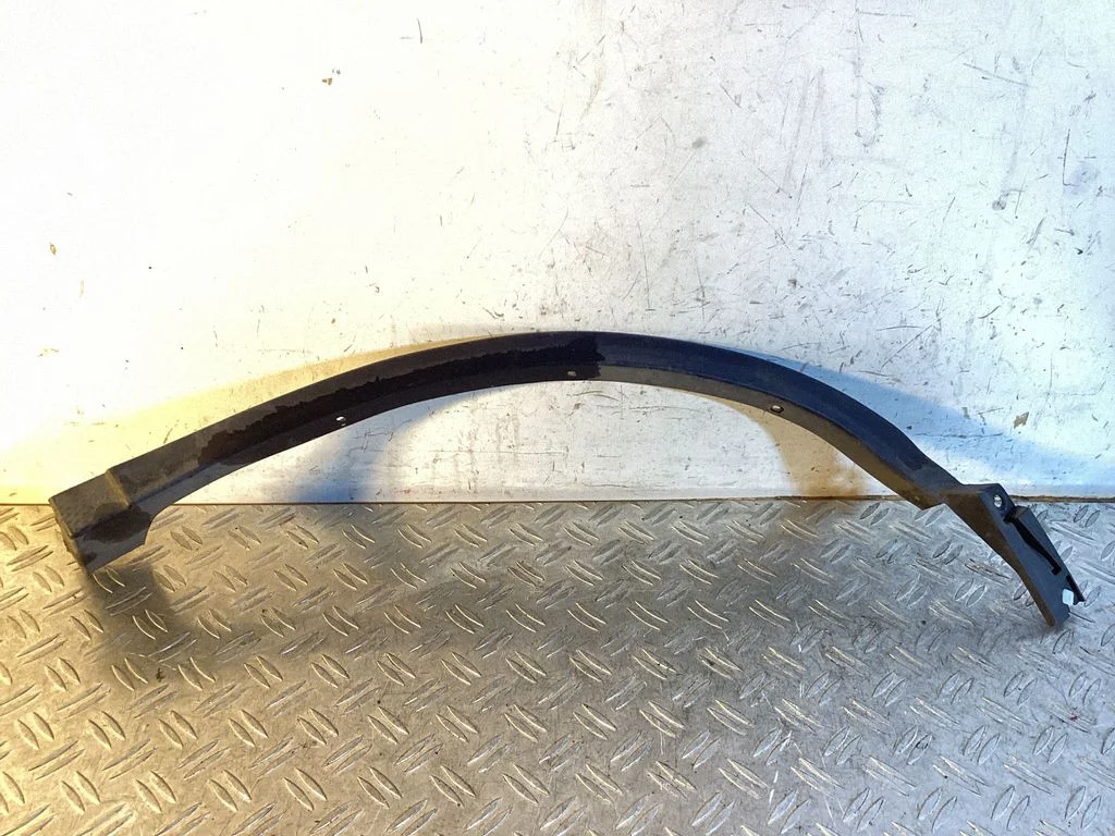 Rear arch trim – Lexus RX 450H (2016-)
