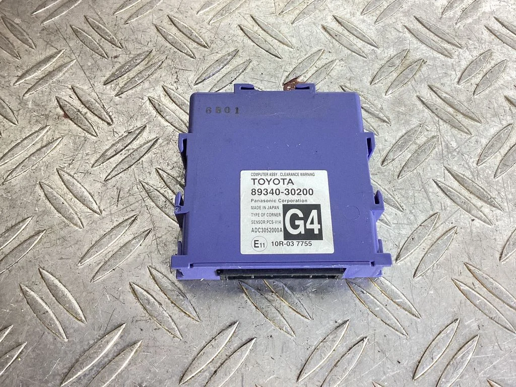 Parkimisandurite (PDC) juhtplokk – Lexus GS 250 350 300H 450H (2013-)