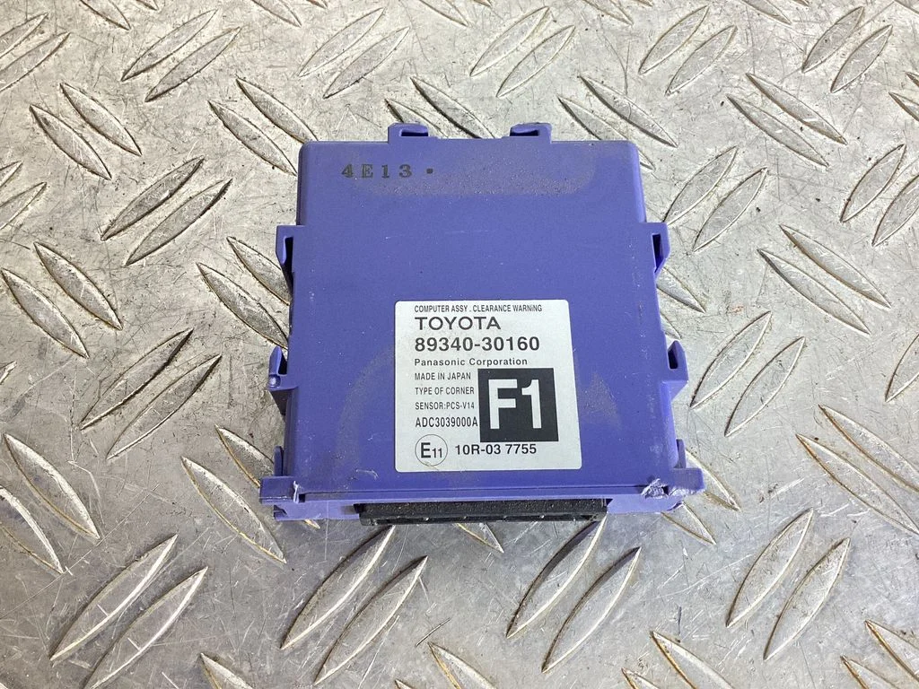 Parkimisandurite (PDC) juhtplokk – Lexus GS 250 350 300H 450H (2013-)