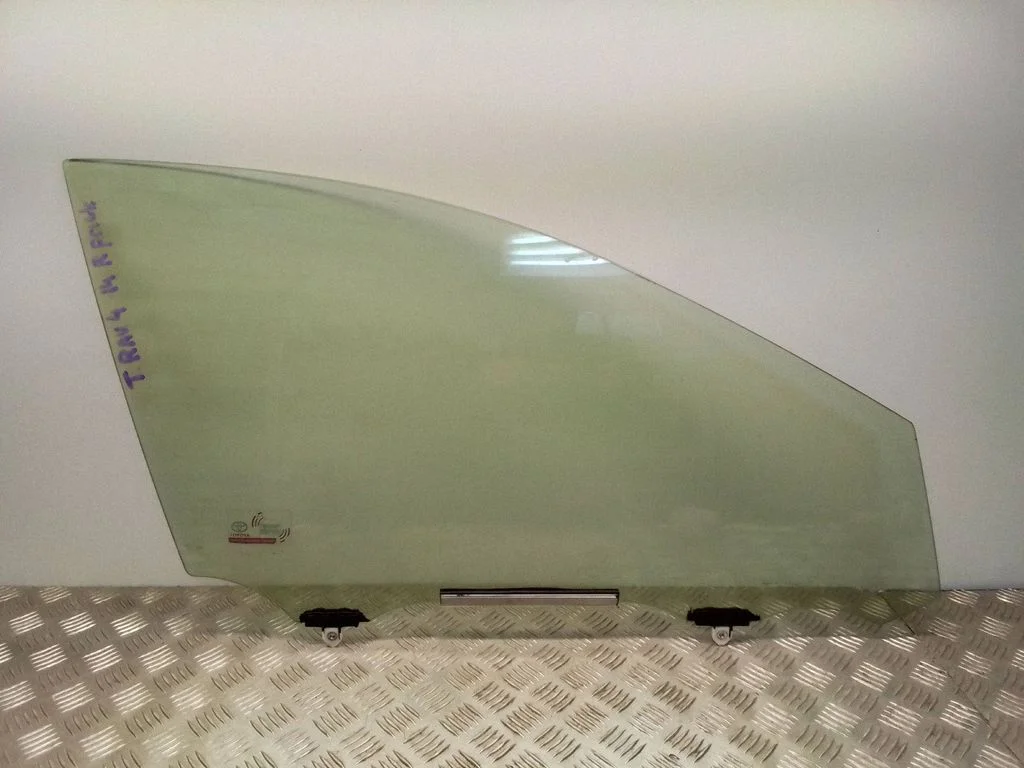Front door window glass four-door – Toyota RAV 4 (XA40) (2012-2018)
