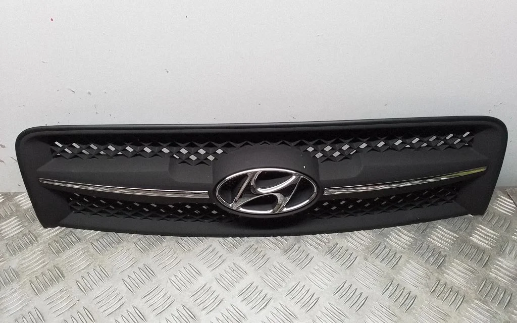 Esivõre – Hyundai Tucson JM (2004-2009)