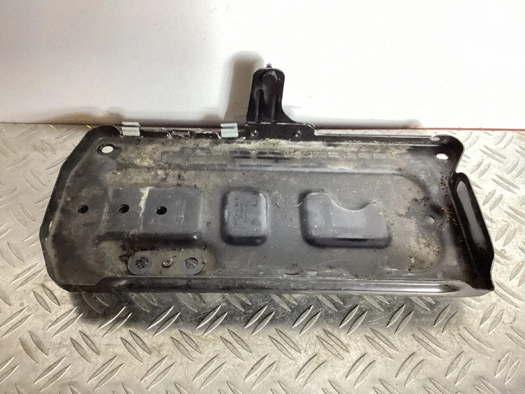 Podstawa akumulatora – Porsche 911 991 (2011-2019)