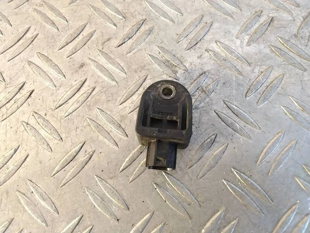 Airbag deployment crash/impact sensor – Toyota RAV 4 (XA40) (2012-2018)