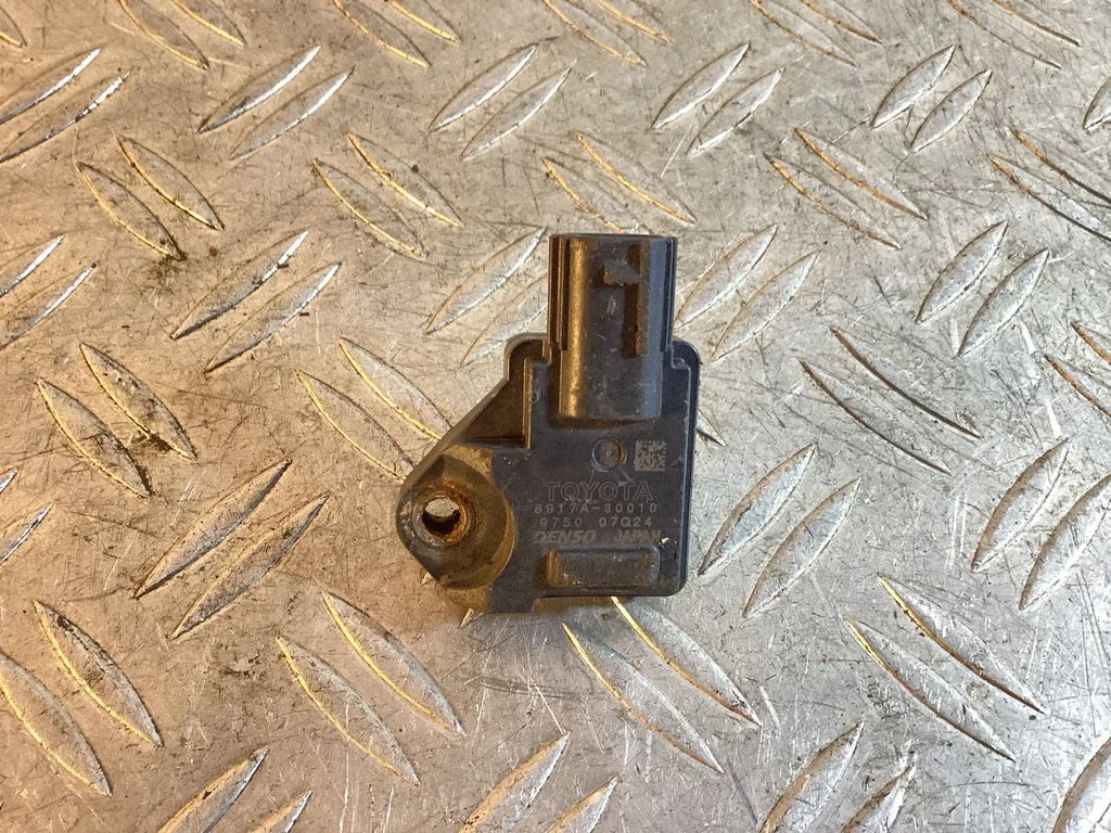 Airbag deployment crash/impact sensor – Lexus IS III XE30 (2013-2020)