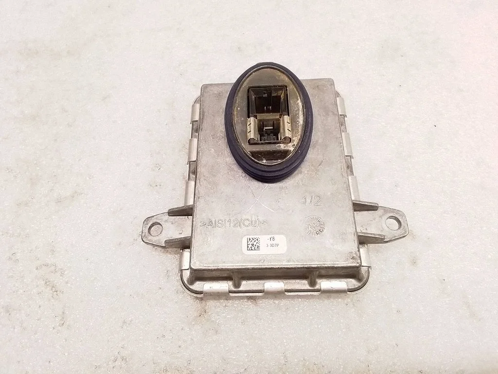 Headlight ballast module Xenon 7296090 – BMW X5 F15 (2013-2017)