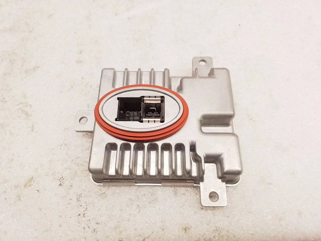 Headlight ballast module Xenon 7237647 – BMW 7 Series F01 F02 F03 F04 (2008-2016)
