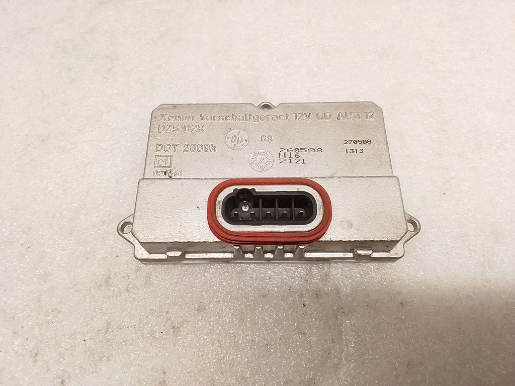 Headlight ballast module Xenon 5DV00829000 – Mercedes-Benz E-Class W211 (2002-2009)