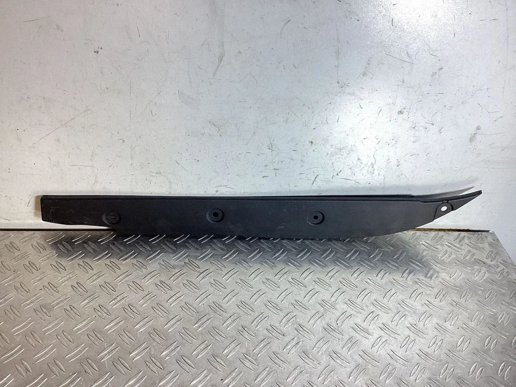 Poritiiva otsaliist – Porsche Cayenne (92A) (2010-2017)