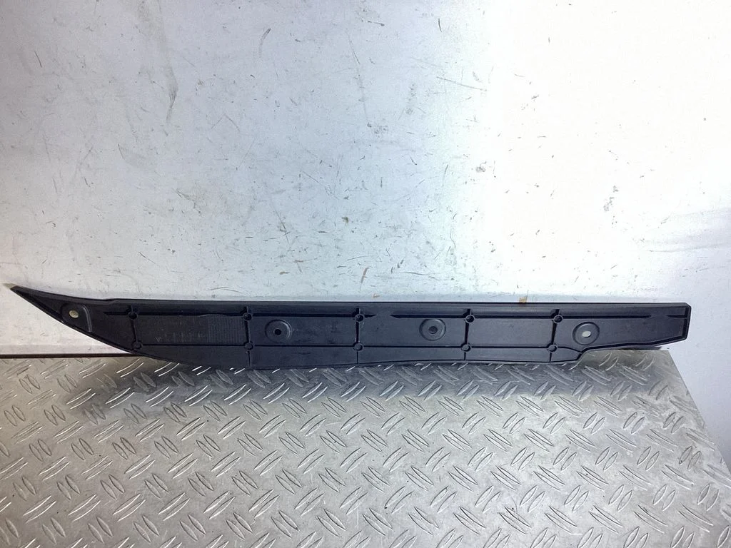 Poritiiva otsaliist – Porsche Cayenne (92A) (2010-2017)
