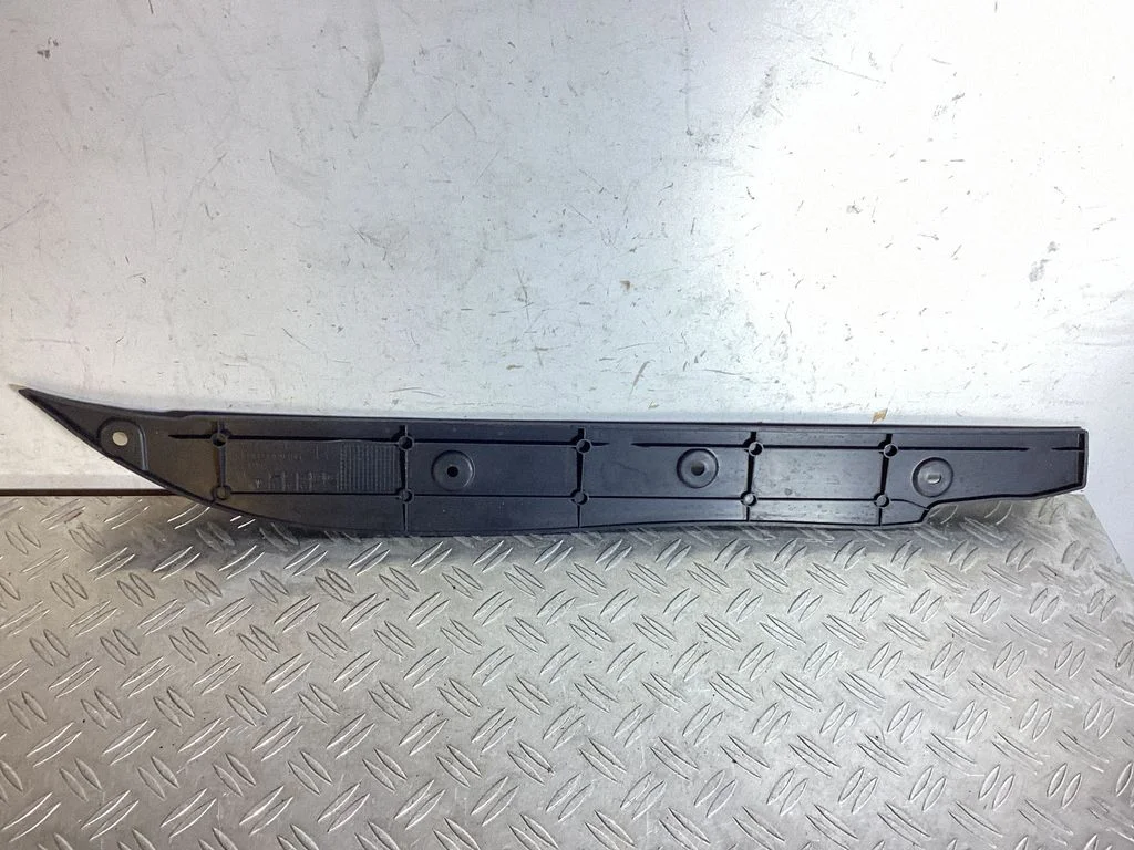 Poritiiva otsaliist – Porsche Cayenne (92A) (2010-2017)