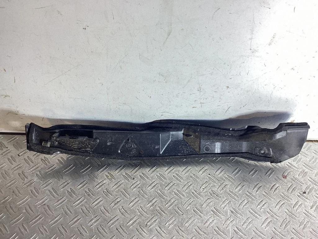 Poritiiva otsaliist – Lexus NX (2021-)