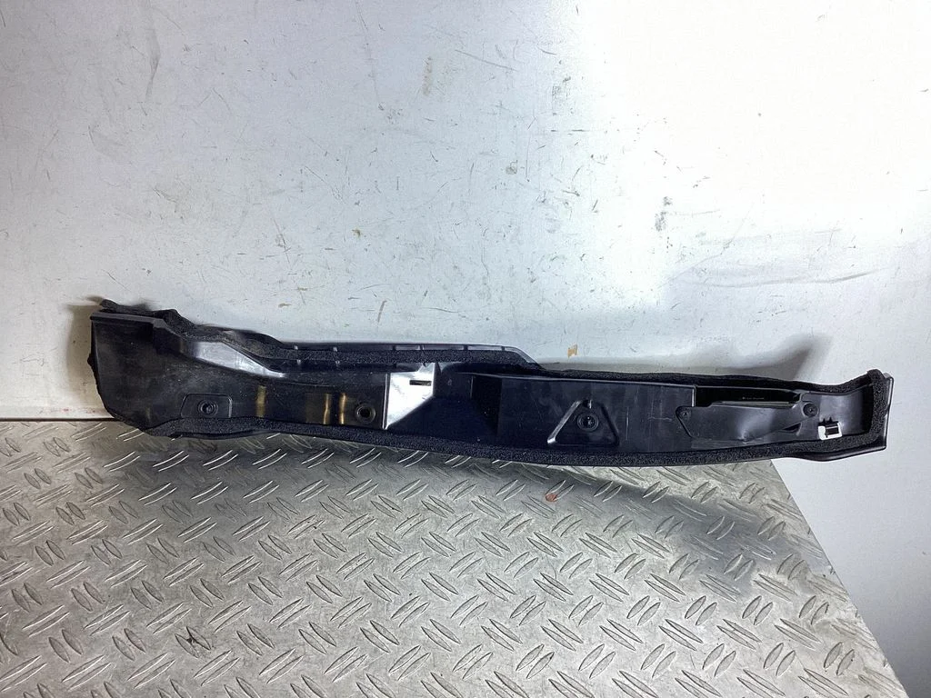 Poritiiva otsaliist – Lexus NX (2021-)