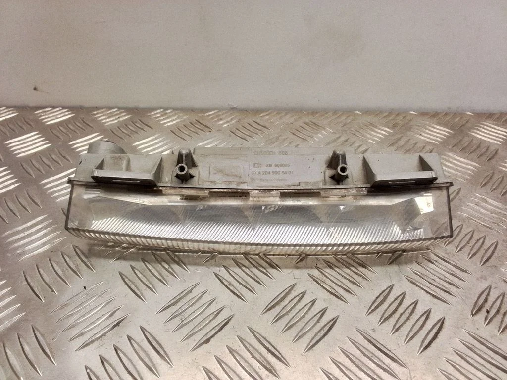 LED-päevatuli – Mercedes-Benz C-klass AMG W204 (2007-2014)