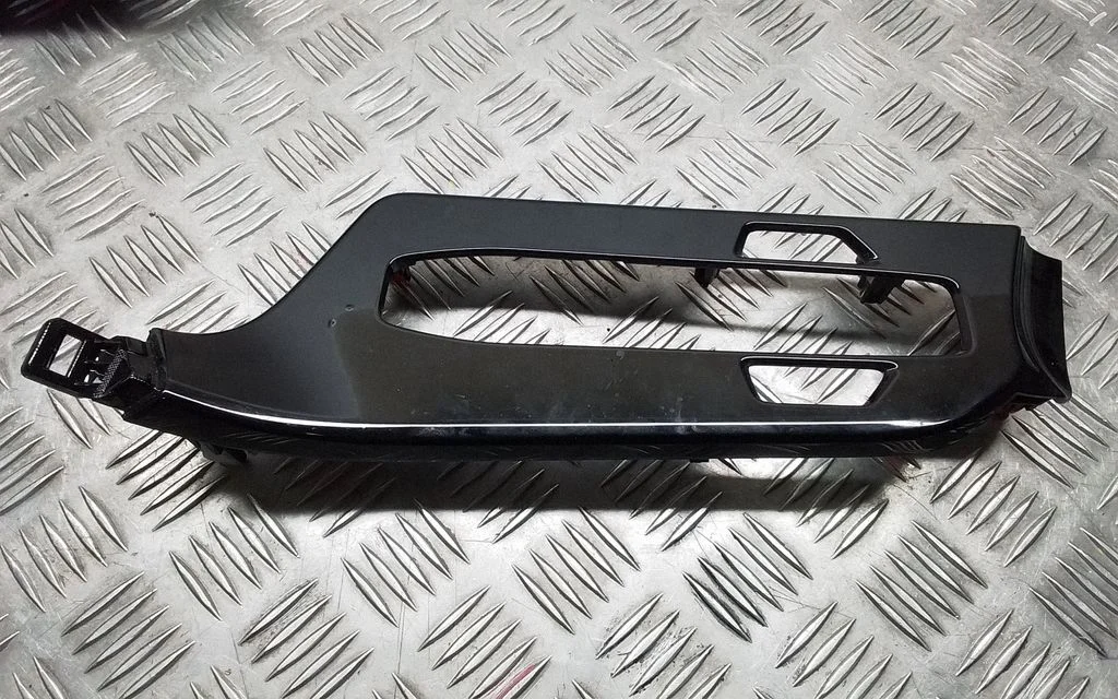 Armatuurlaua viimistlus – Lexus NX (2021-)
