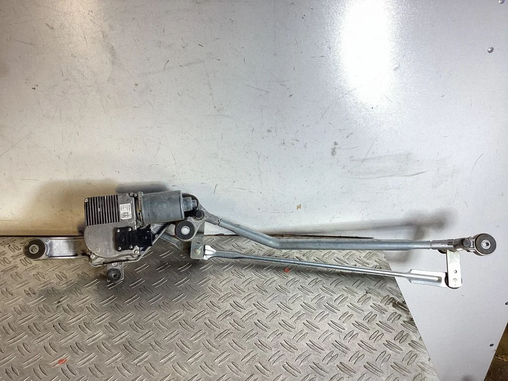 Front wiper linkage – Porsche Panamera (970) (2009-2017)