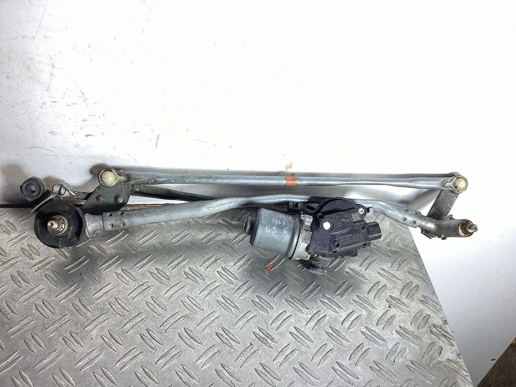 Front wiper linkage – Lexus GS 250 350 300H 450H (2013-)