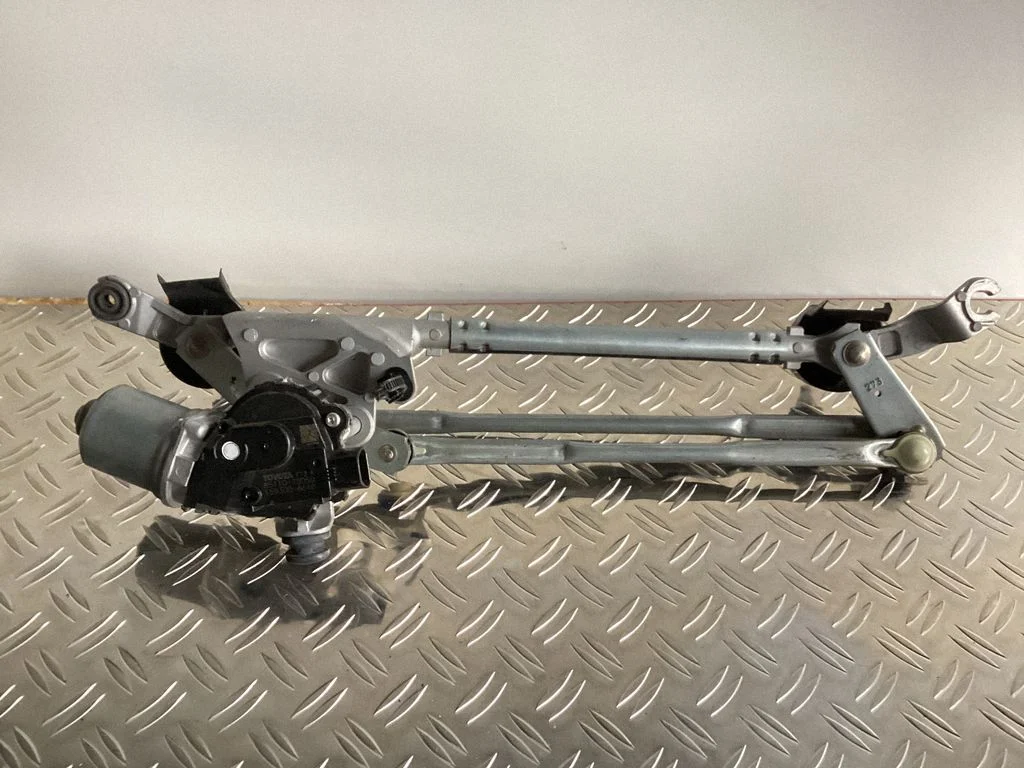 Front wiper linkage – Lexus NX (2014-2021)