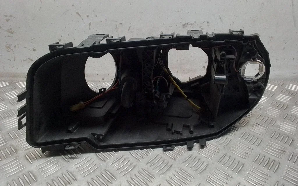 Część reflektora 1305236220