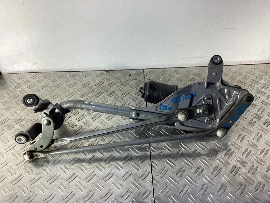 Front wiper linkage – Honda Accord (2008-2016)