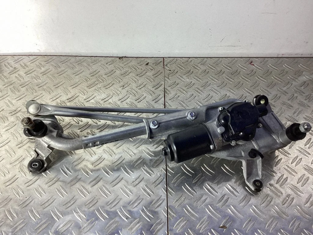 Front wiper linkage – Honda Accord (2008-2016)